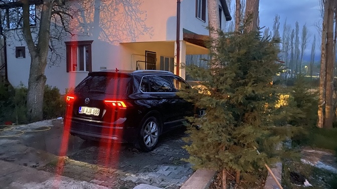 Sizce arabam nasıl baa evindeyiz bayramdan dolayı nasıl?