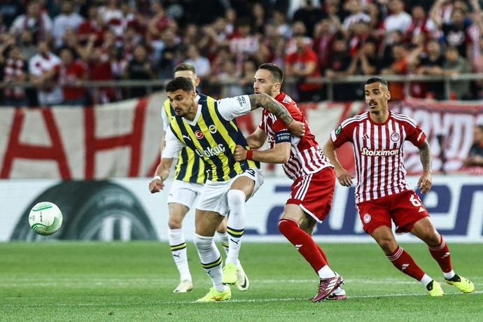 Olympiakos 3 - Fenerbahçe 2... Çeyrek final konferans ligi ilk maçında sarı lacivertliler mağlup oldu! Sizce rövanşta tur gelir mi?