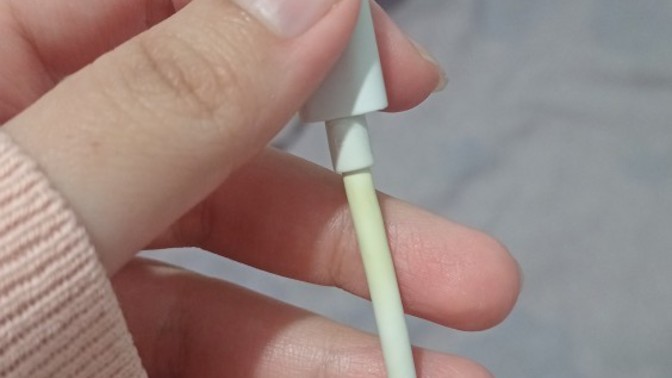 Şarj aleti neden sararır?