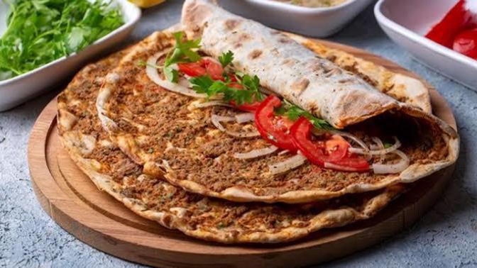 Lahmacun mu yoksa döner mi tercih edersiniz?
