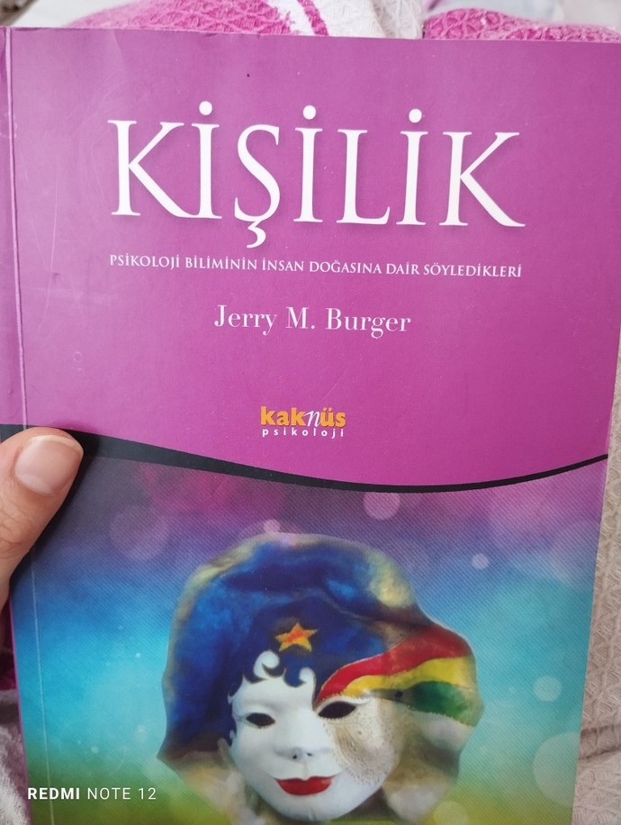 Şu an hangi kitabı okuyosunuz?