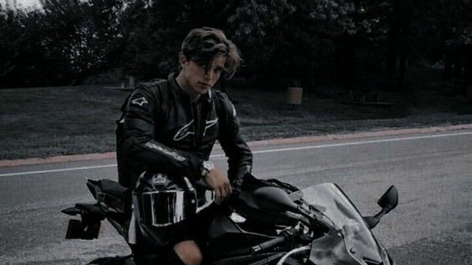 Motorcular neden havalı ve yakışıklı gözüküyor?