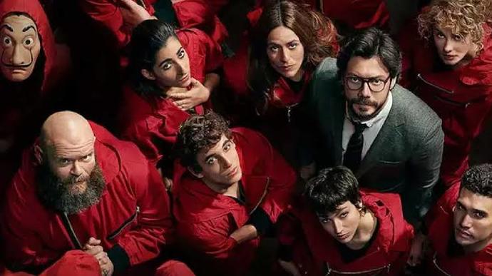 Çok popüler diye izlemeyi ertelediğiniz film/dizi var mı?