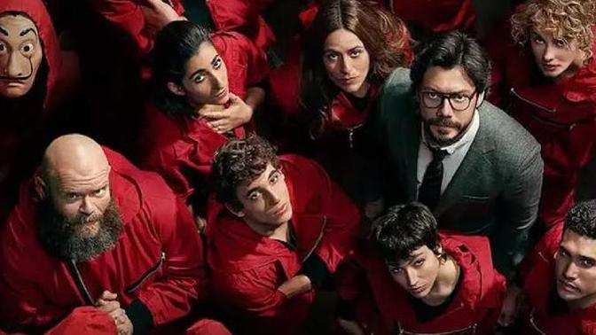 Çok popüler diye izlemeyi ertelediğiniz film/dizi var mı?
