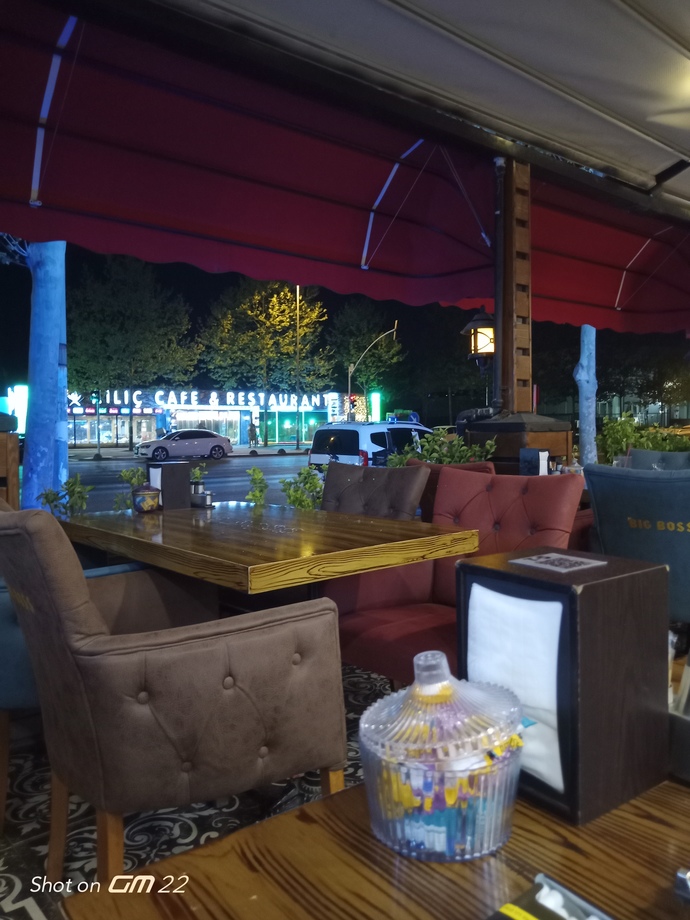 Bu hayatta herkesin payına birşeyler düşüyor bize de düşen yalnızlık mı?