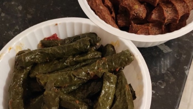 Çiğ köfte mi, sarma mı?