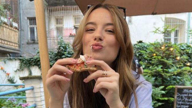 İlk buluşmada 2 porsiyon iskender yiyen kızdan olur mu?