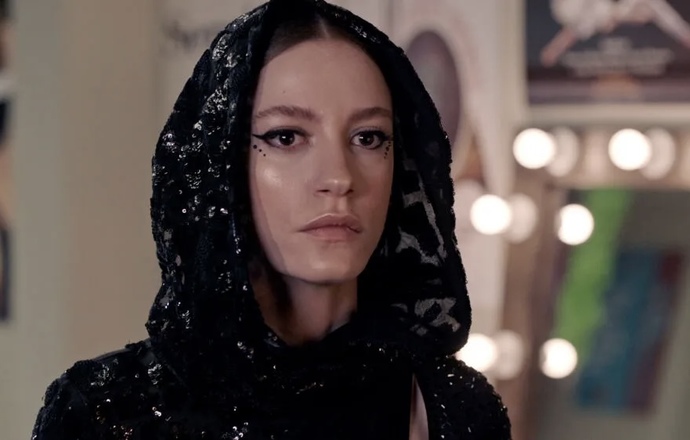 Oyuncu adeta kendini oynamış diyebileceğiniz hangi film-dizi karakterleri var?