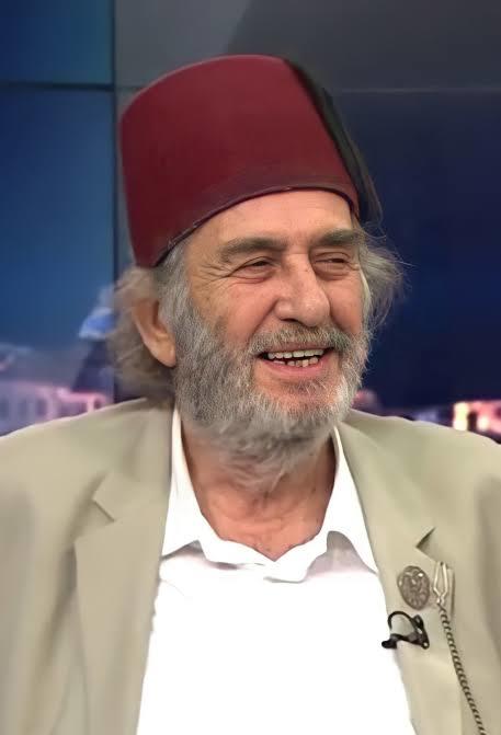 Kadir Mısıroğlu İlber Ortaylı ve ve Celal Şengör’e gülüyor 😎