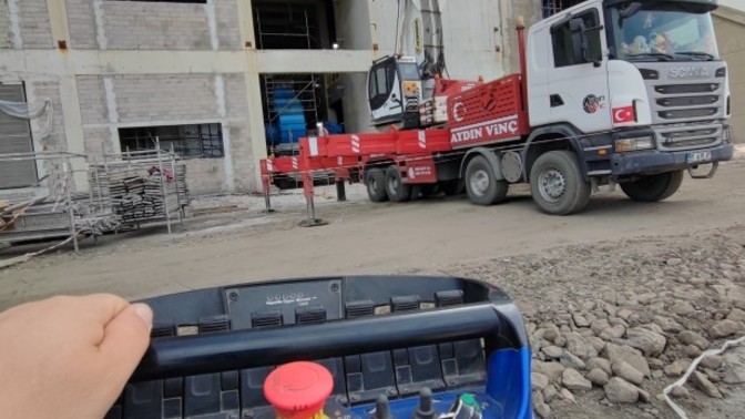 İş makinası gördüğünde izliyor musun?