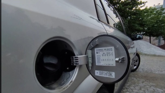 Arabanızın Yakıt Deposu Kaç Litre?