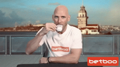 Starbucks'a gitmek zenginlik göstergesi mi?