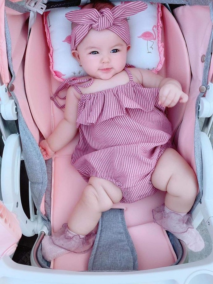 Bebek bakım çantasında hangi ürünün kesinlikle yedeği olmalıdır?