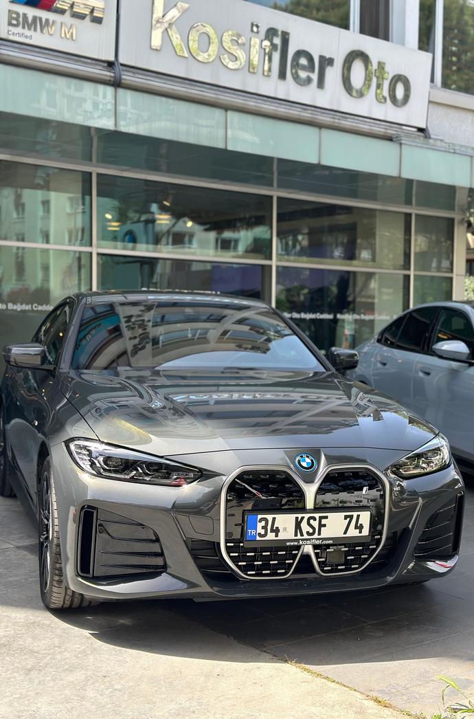 BMW i4ü test ettiniz mi?