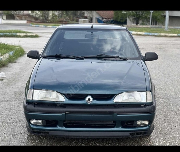 Aynı fiyata Renault 19 mu? Renault Megane 1 mi tercih edersiniz?