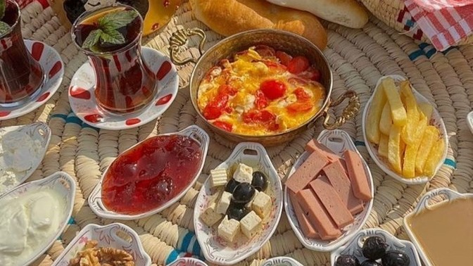 Açık havada kahvaltı yapmayı keyifli buluyor musunuz?