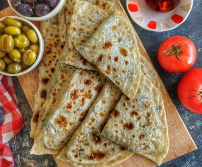 Gözleme yanına çay mı, ayran mı?