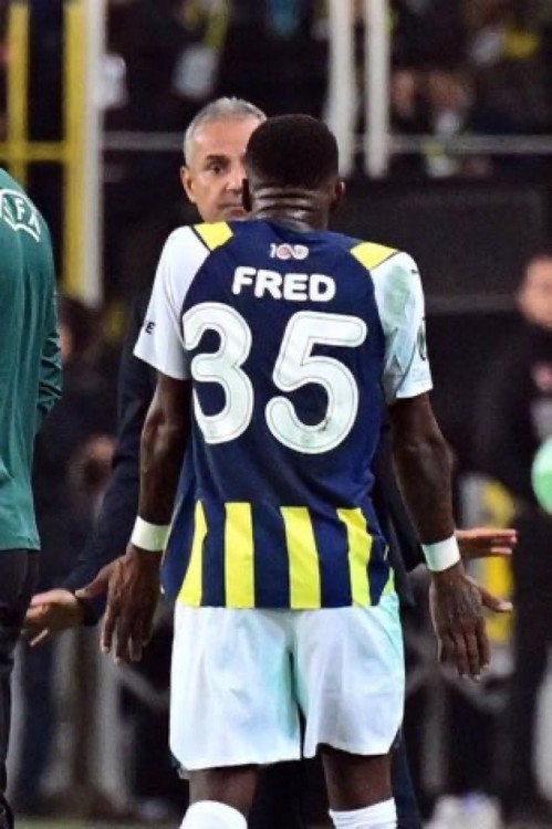 Fenerbahçe penaltılarda elendi! Maç hakkında düşünceleriniz neler?