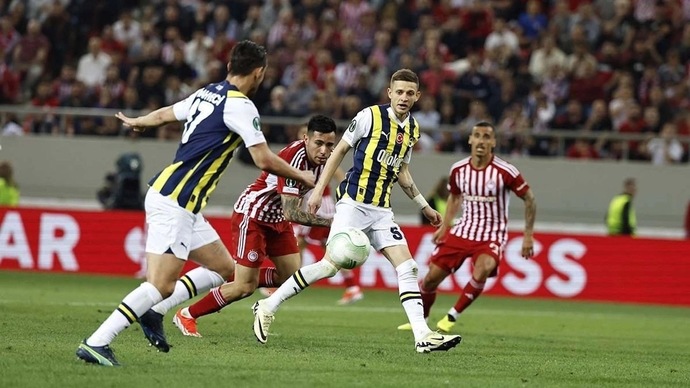 Olympiakosa elenen Fenerbahçe, Avrupa Konferans Ligine veda etti. Maç hakkındaki düşünceleriniz neler?