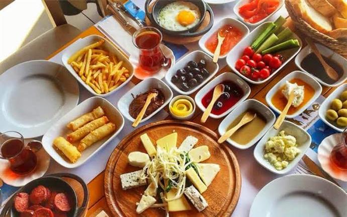 Günaydın.. ☀️ Sabah sabah acıkanlar burada mı?