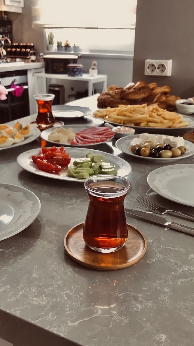Her sabah “ne yiyeceğim🥹” diye düşünmeniz kaç dakikanızı alıyor ya da saat?