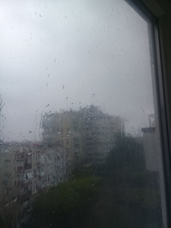 Yazı beklerken, ruhuna sonbahar yağmurları indi mi hiç?