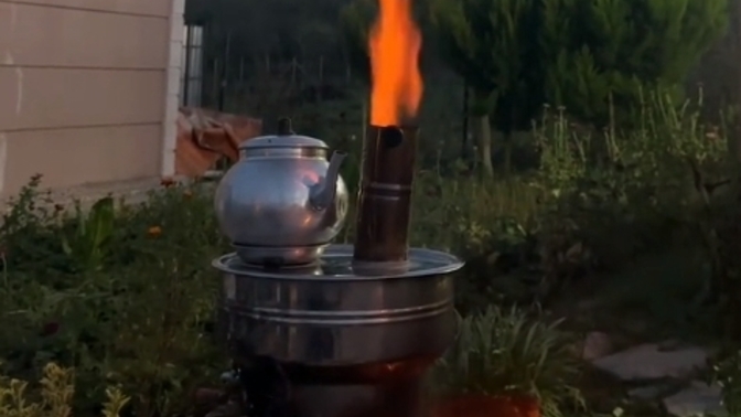 Semaver çayı'nın tadı neden bu kadar güzel? Bahçede semaverde çay içmek, ailece en sevdiğimiz aktivite siz de sever misiniz?