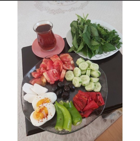 Boyum 170 kilom 83 ben bir türlü kilo veremiyorum. Yardım eder misiniz?