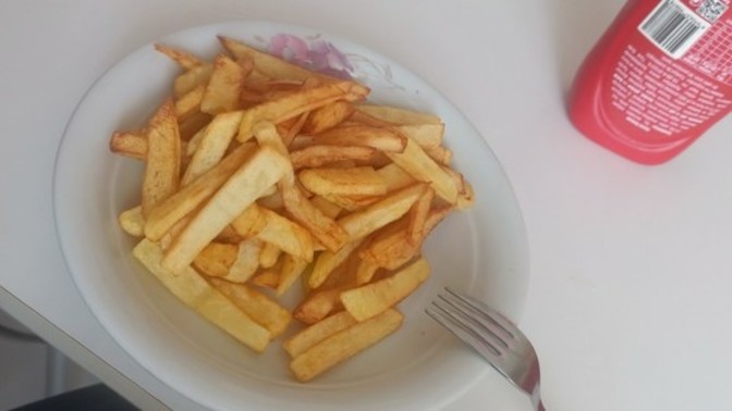 Patates kızartmasina ketcap mayonez atiyor musunuz?