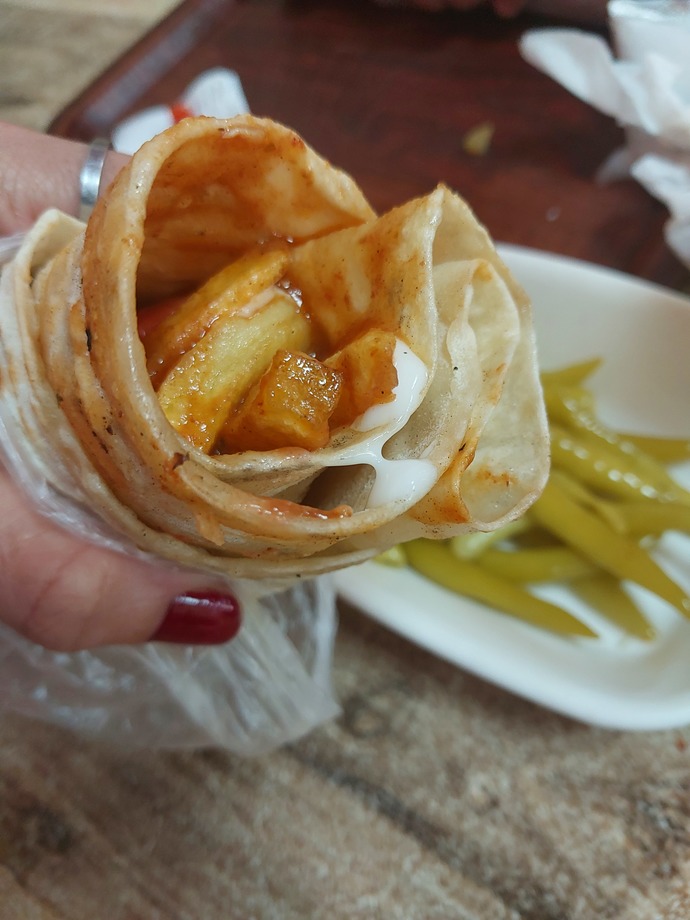 Bugün paraya kıydım tavuk döner yedim iyi yapmış mıyım?