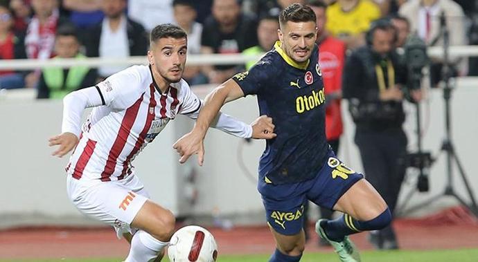 Sivasspor 2 - Fenerbahçe 2, sarı lacivertliler şampiyonluk yarışında çok ağır bir yara aldı! Maçı nasıl buldunuz?