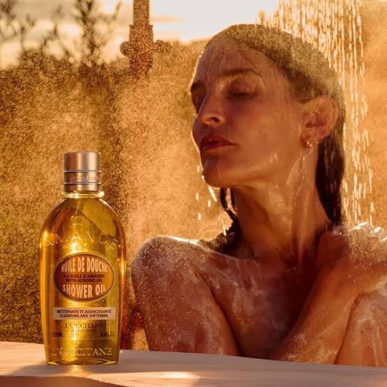 Cevabın hediye kazandırıyor! 🚿☀️🎵🕯️💫 Duş deneyimini keyifli bir rutine çeviren detaylar neler?