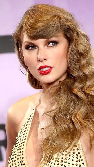 Taylor Swift guzel mi?
