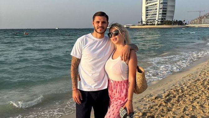 Icardi, eşi Wanda Nara ile öpüştüğü videoyu sosyal medya hesabından paylaştı. Bunu yapması uygunsuz mu sizce?