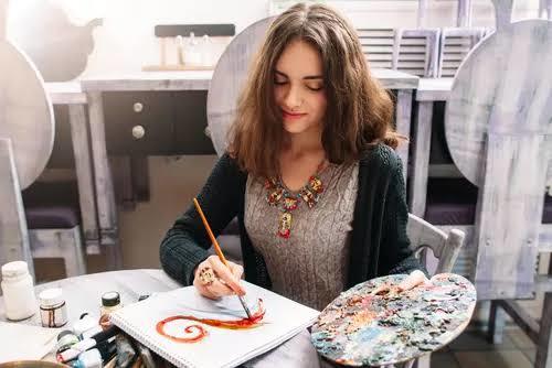 Bir ressam olsaydın ilk resminde neyi anlatmak isterdin?