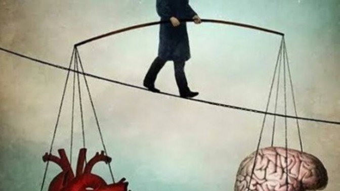 Kalple mi karar verirsiniz yoksa akıla mı?