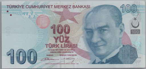 Biz Avrupa’da yakışıklı erkek arıyoruzki ilk adım atalım Türkiye’deki kızlarda yakışıklı buluyor yüz vermiyor 😟?