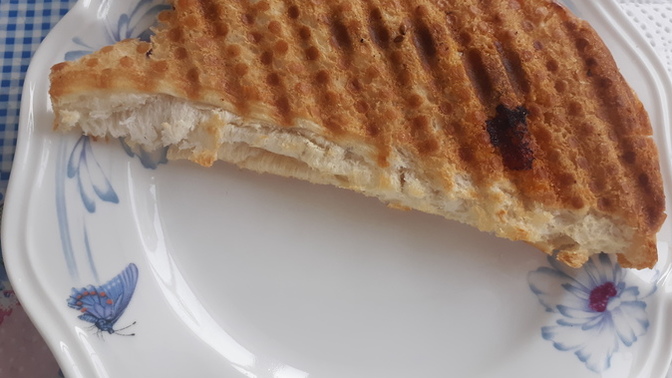Tostu sucuklumu kasarlimi seversiniz?