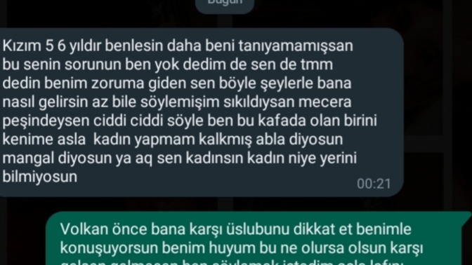 Arkadaşlarım beni davet ettigi icin sevgilim tavır yaptı ne yapmalıyım?