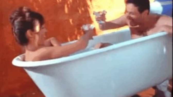 Duşta mı, yatakta mı sevişmek daha cazip💦?