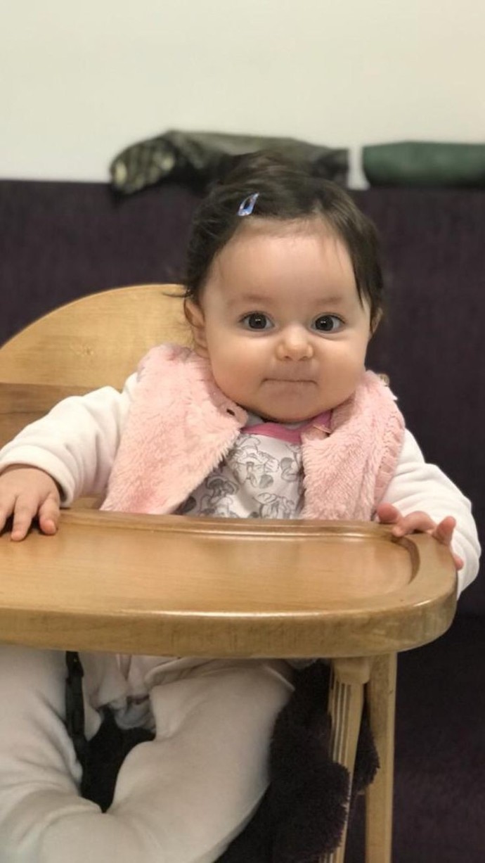 Minikleri mama sandalyesine nasıl alıştırabiliriz?