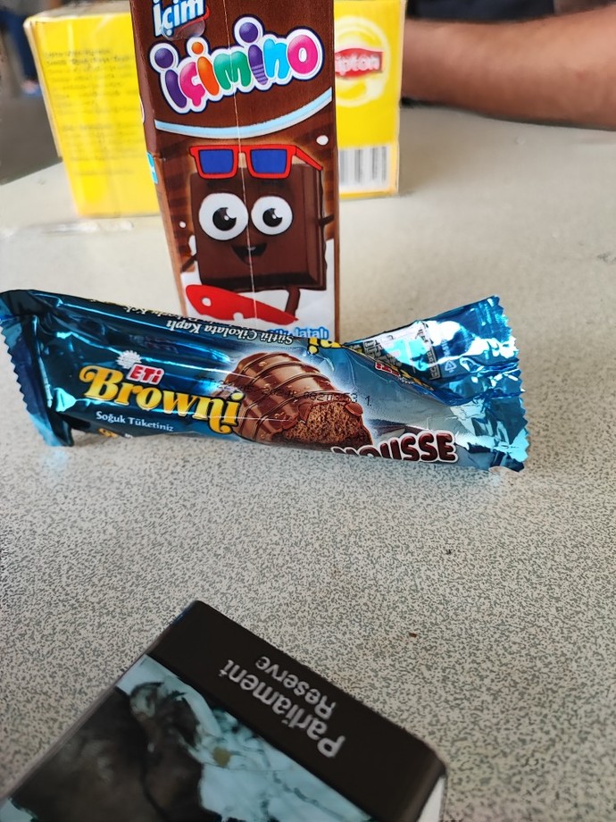 Anlık ne yaptığınızı 3 emojiyle anlatabilir misiniz?