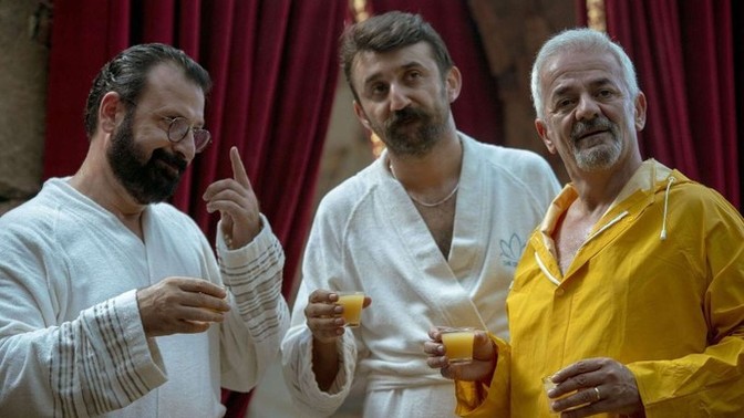 Düşmanının düşmanı dostun olabilir mi?