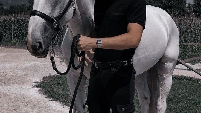 Sevgiliniz gideceği yeri size haber vermeli mi?