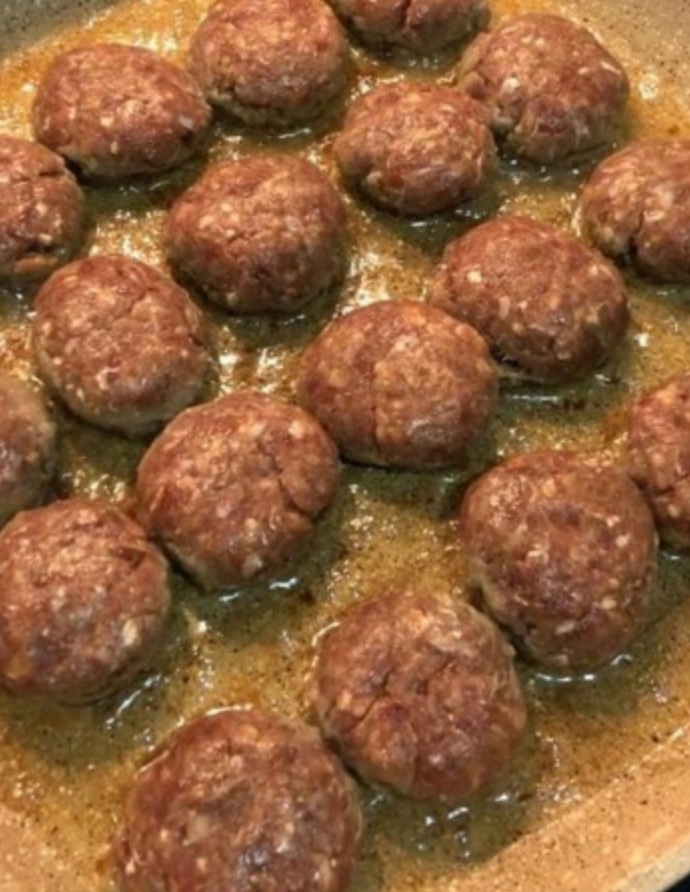 Sevgiliniz size köfteli pide yapsa yer miydiniz?