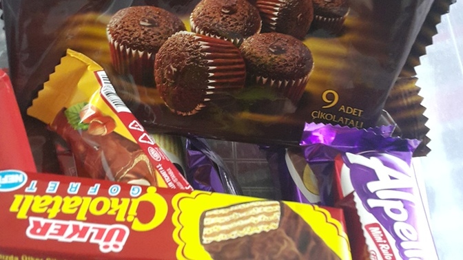 140 kiloyum 😓 Evde de abur cuburlarım var şimdi ben bu abur cuburlardan vazgeçip nasil diyet yapacam yarin başlasam mı diyete?