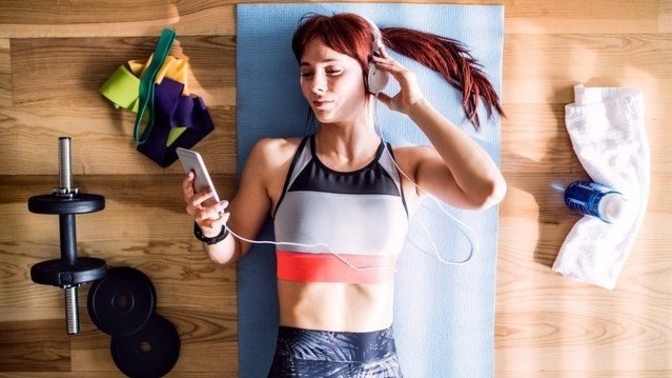 Spor yaparken kullanabileceğim bir mat önerir misiniz?
