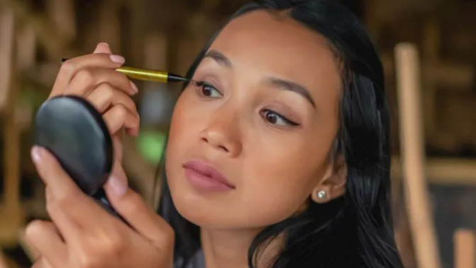Eyeliner çekmekte başarılı mısınız?
