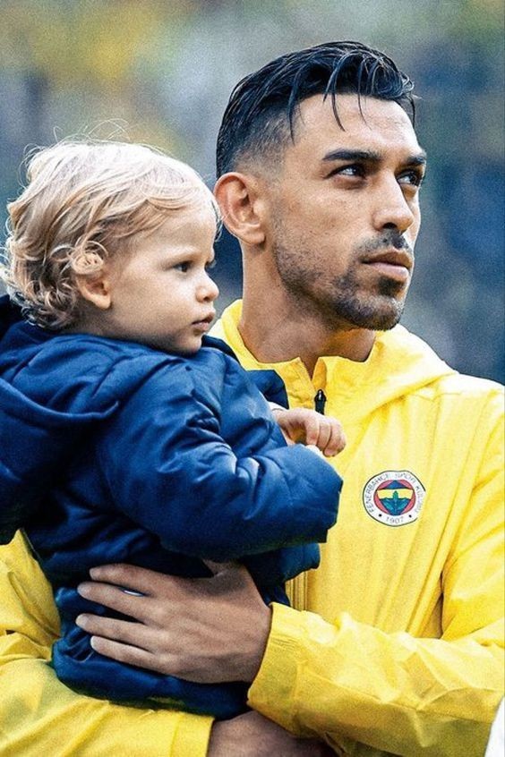 Sizce Euro 2024’te Milli takımda İrfancan Kahveci mi yoksa Barış Alper Yılmaz mı oynamalı?