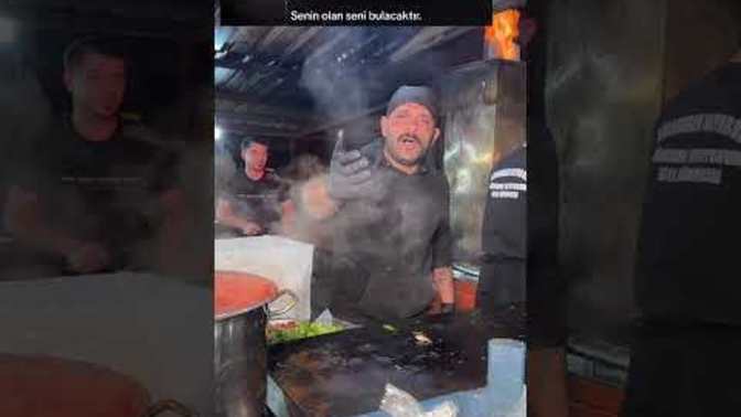 Sürekli beyninizin arka planında replay olan o şarkı/söz?